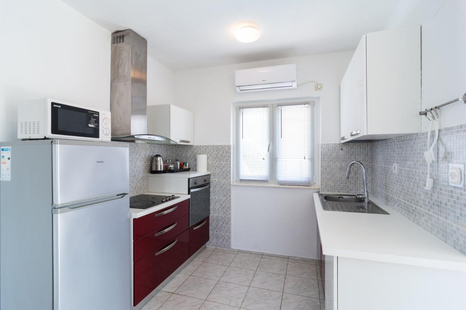 Sea-Views Brazza Apartments With Private Pool Milna  Εξωτερικό φωτογραφία